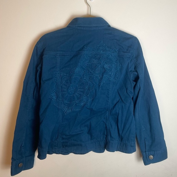 Chico’s Aqua Blue Embroidered Denim Jacket Size 1 - Picture 8 of 11
